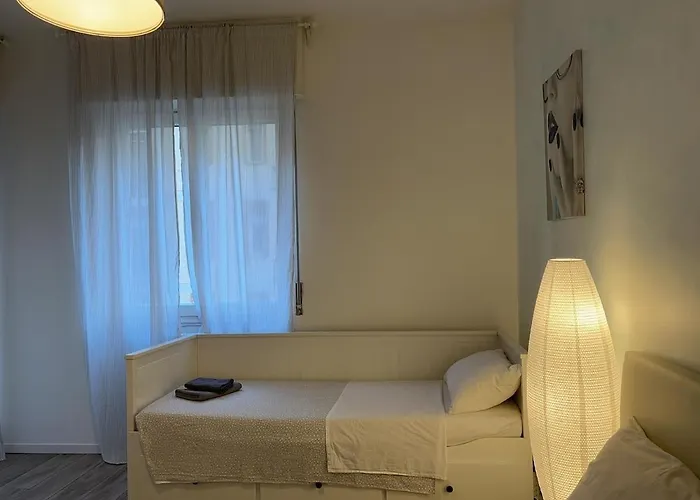 Apartment In The Loreto Area, Mm1 Pasteur *